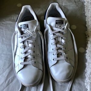 Men’s white/navy Stan Smith Adidas
